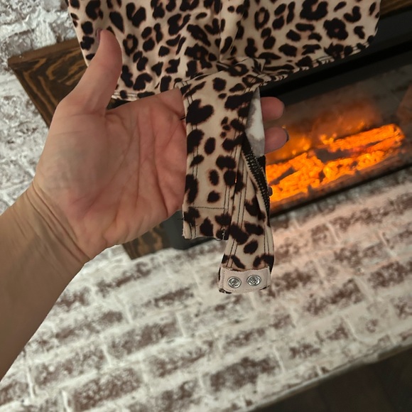 Summer Rae bodysuit - Picture 2 of 3